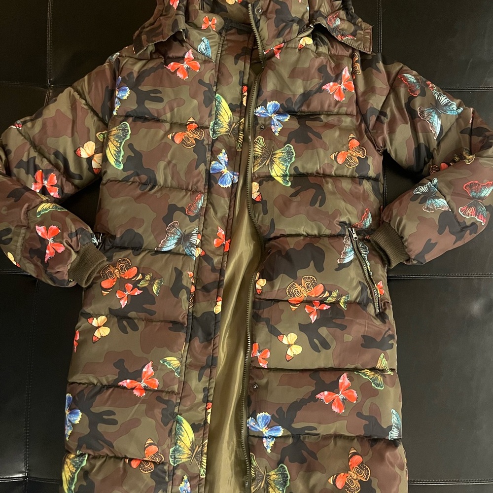 Butterfly & Camo Knee Length Puffer Jacket, size medium